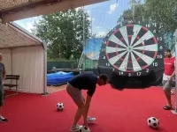 Fuß-Darts Low Budget